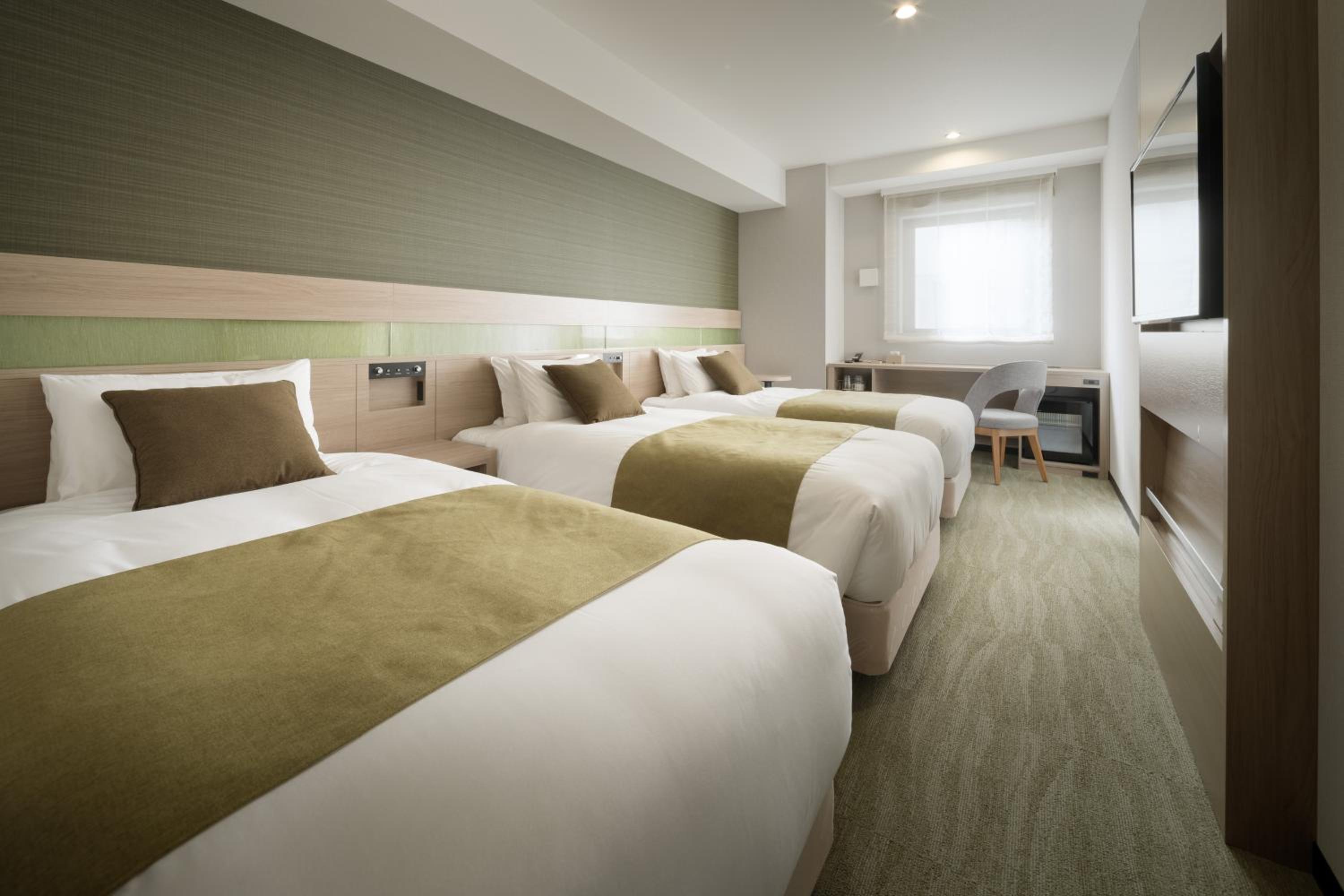 Room, Triple, Single Bed