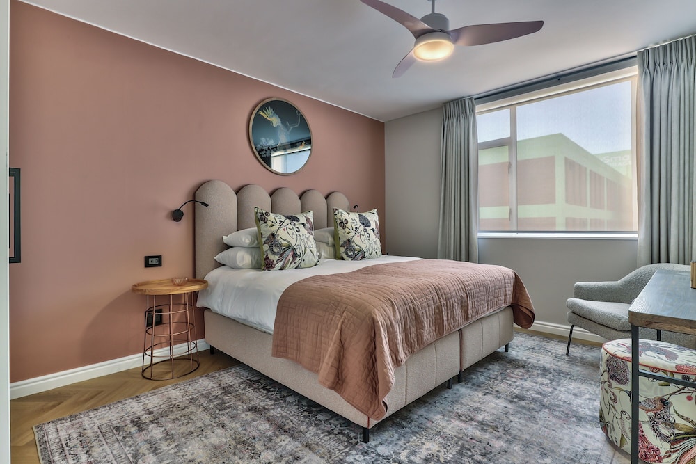 437 St Martini Gardens 6/20