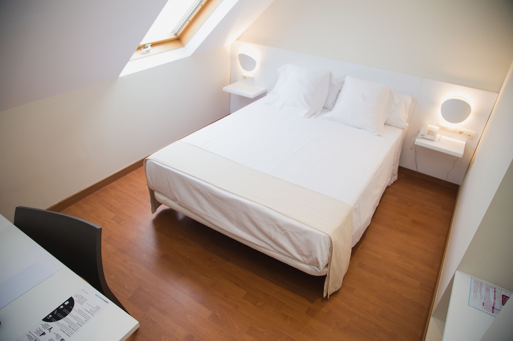 Hotel Vertice Sevilla 23/67