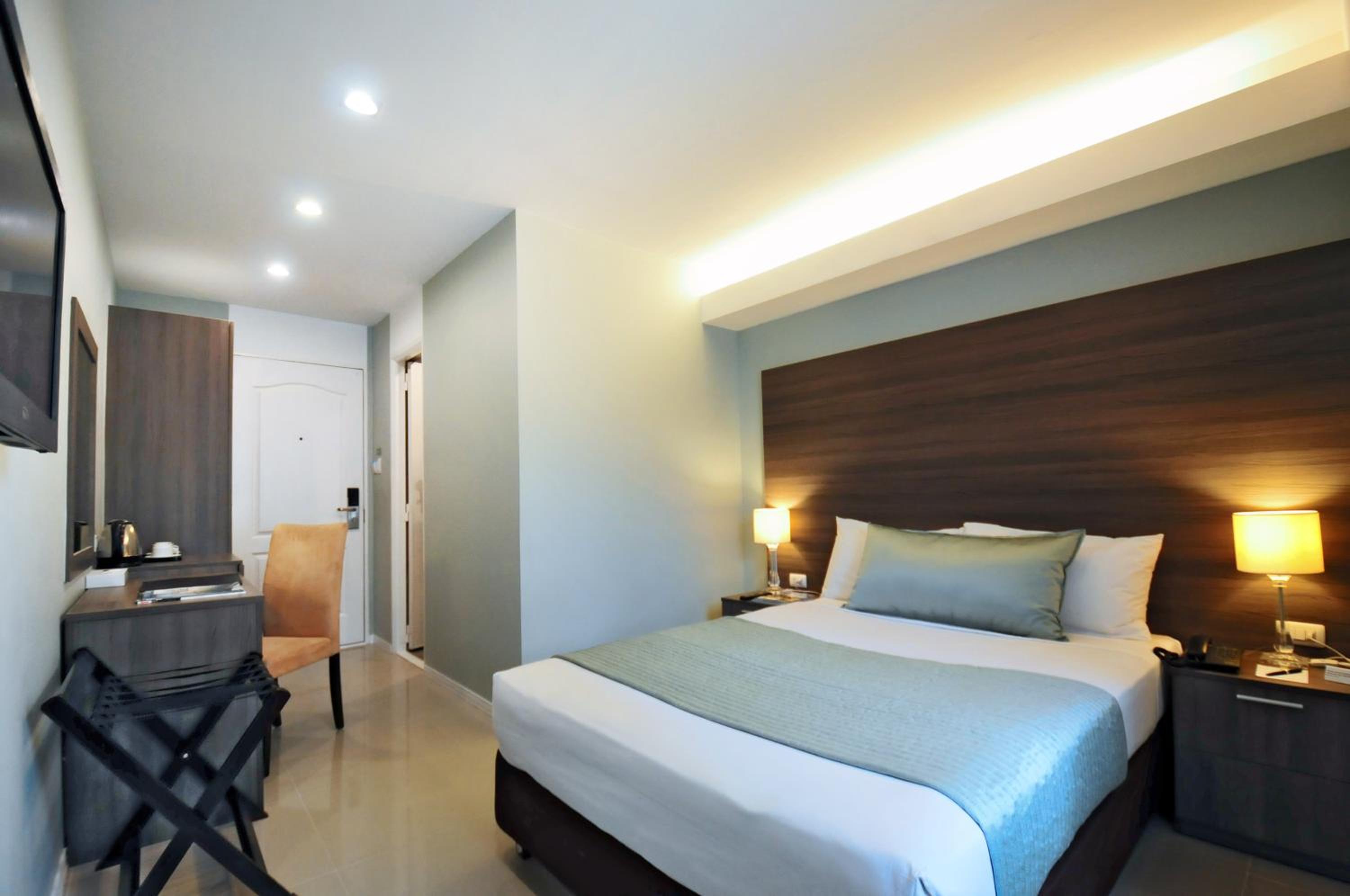PREMIER, DOUBLE BED