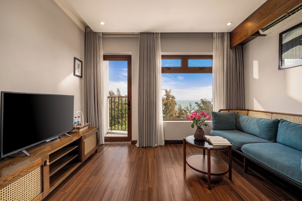 The Blossom Hoi An Ocean Front Hotel & Spa 28/50