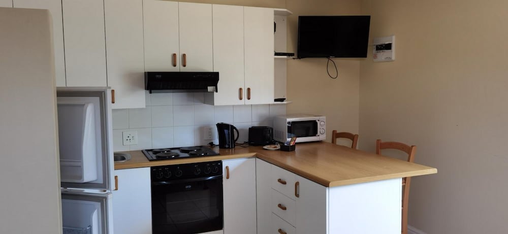 137 High Street Guest House 37/48