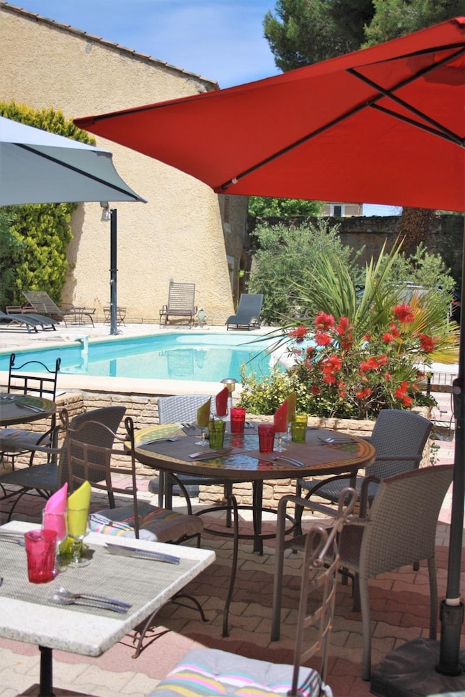 Hotel La Bastide D Entraigues Rest de L Autre Cote 57/70