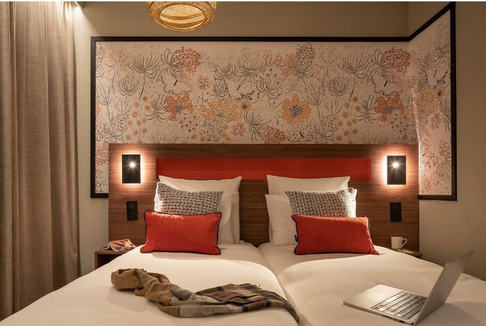 Mercure Acheres St Germain en Laye 18/50