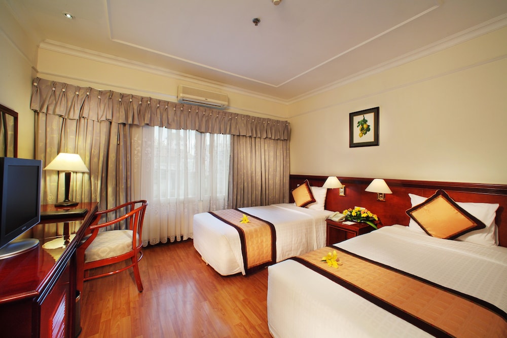 First Hotel 33/71
