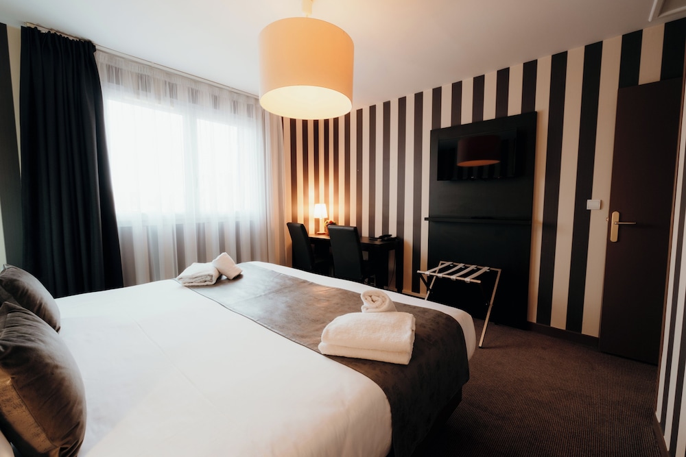 Hotel Red Fox 38/61