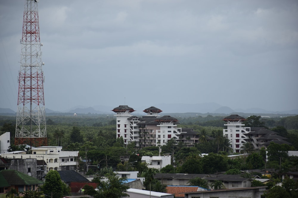 Peak Boutique City Hotel 2/62