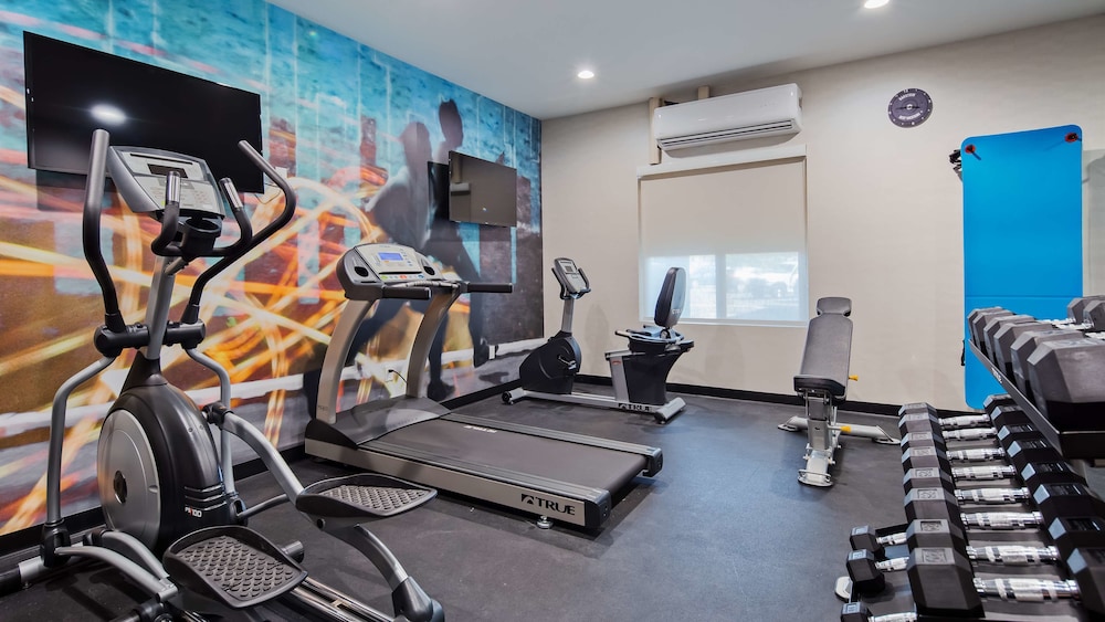 Best Western Plus New Barstow Inn & Suites 21/34