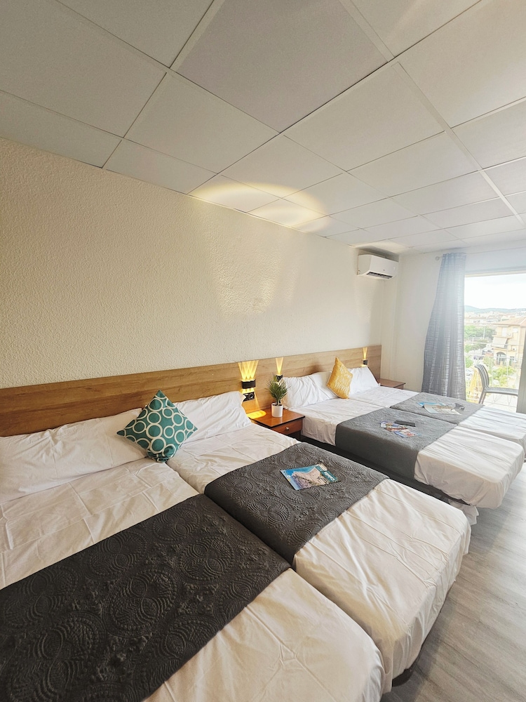 Hotel Marisol 10/50