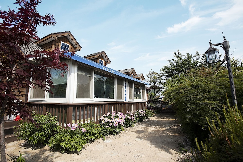 Paju Kamaksan Pension 5/50