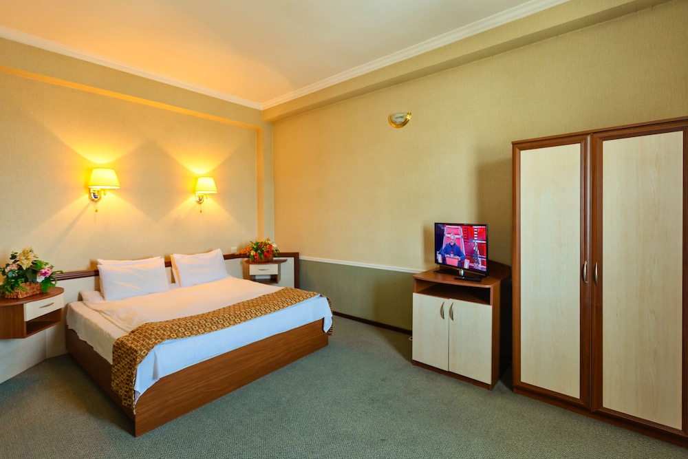 Diplomat Hotel photo5
