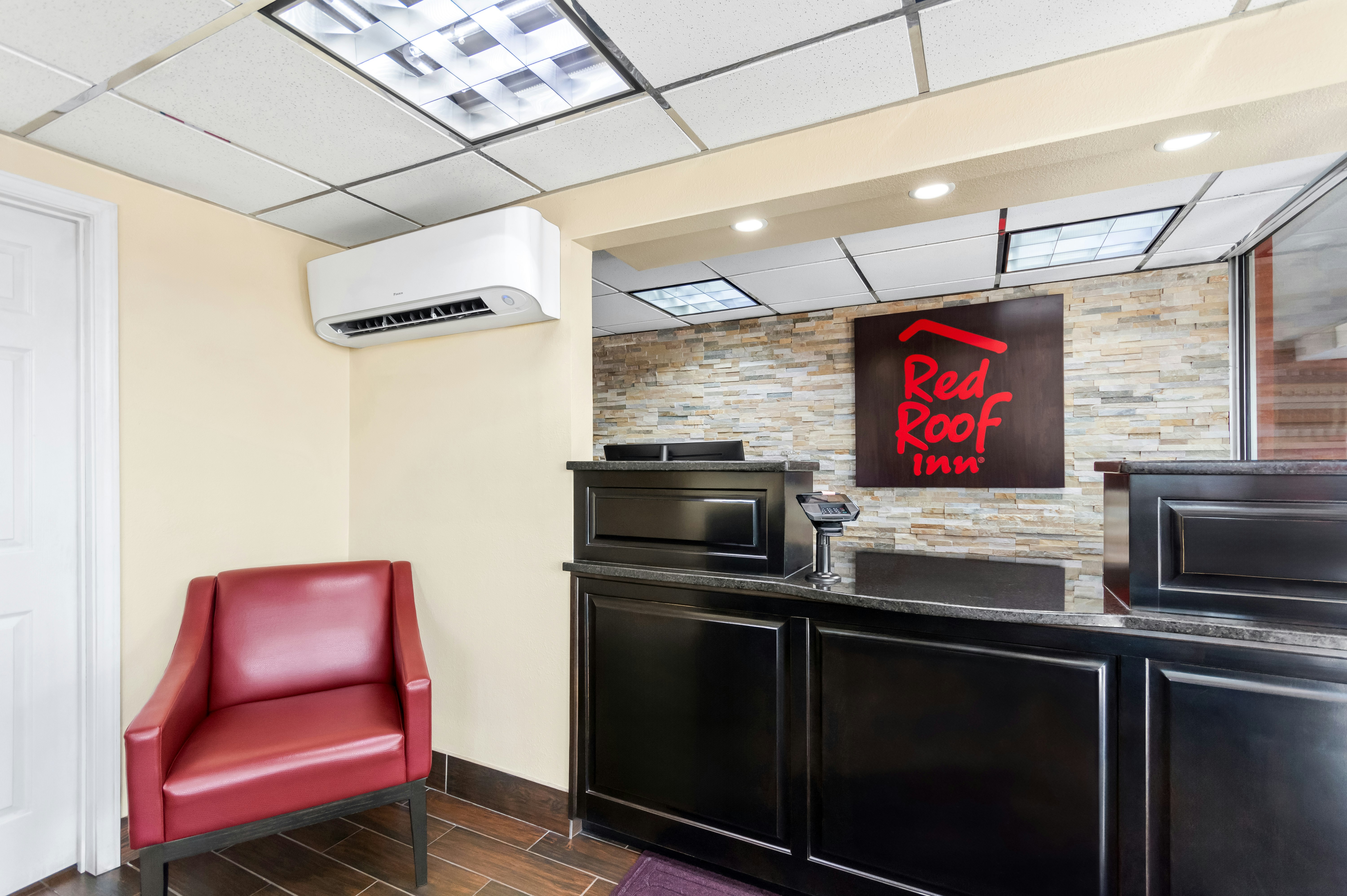 Red Roof Inn Berea 6/27