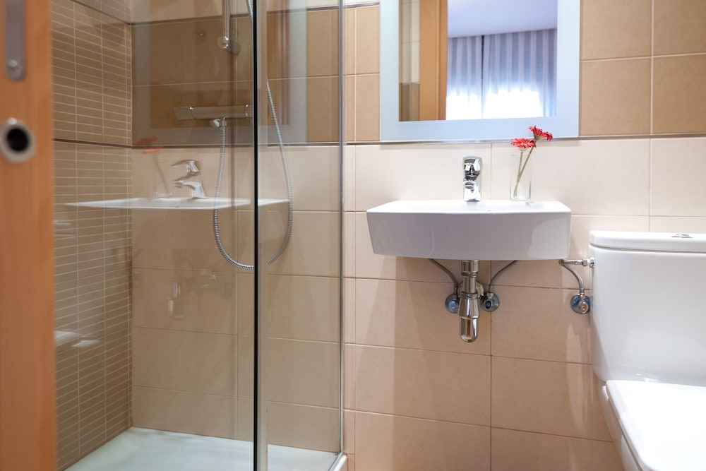Hostal Abami I I 20/22