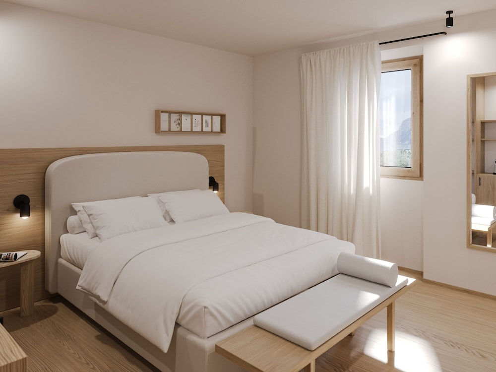 COMFORT, DOUBLE BED, POOL VIEW, BALCONY