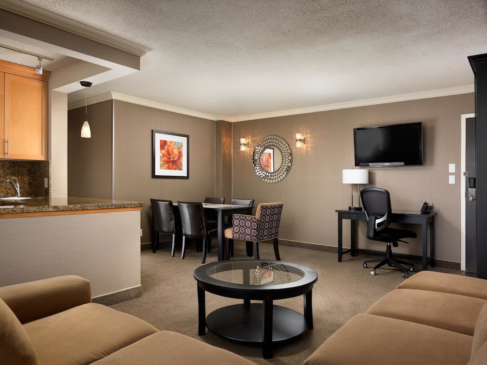 Best Western PLUS Inner Harbour Hotel 36/47