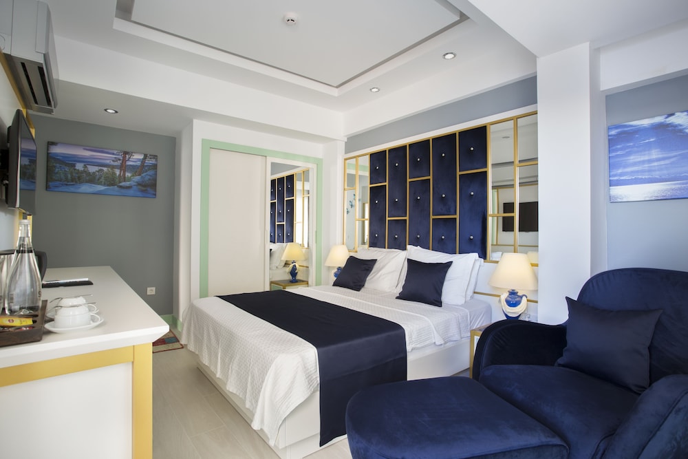 Sea View Hotel 24/50