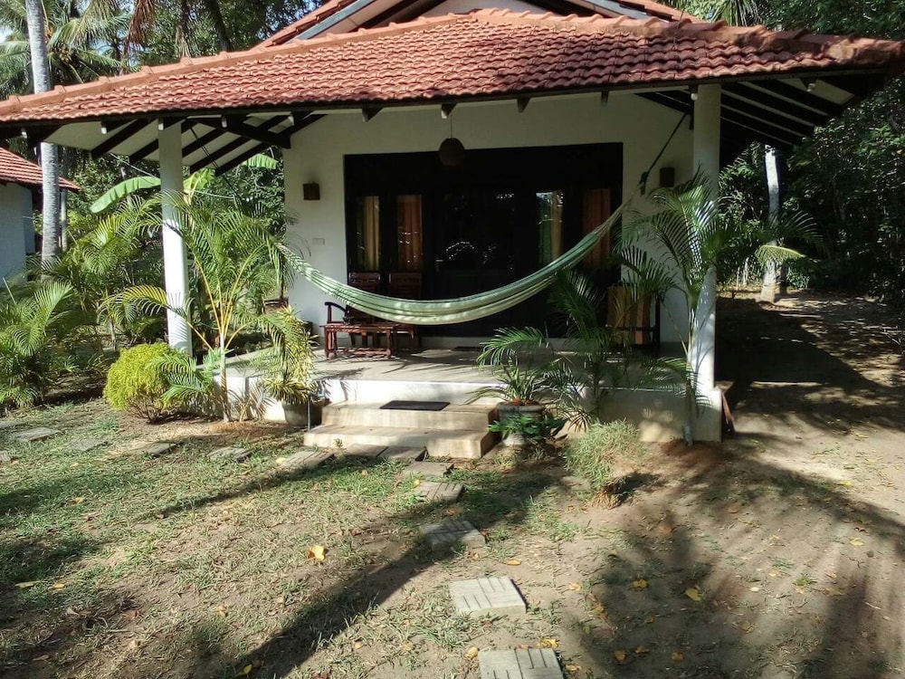 Chill Enjoy Cabanas & Restaurant 32/36