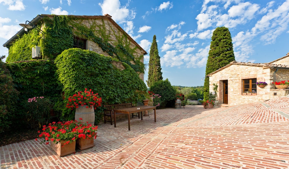 Il Borgo Di Vescine 6/64