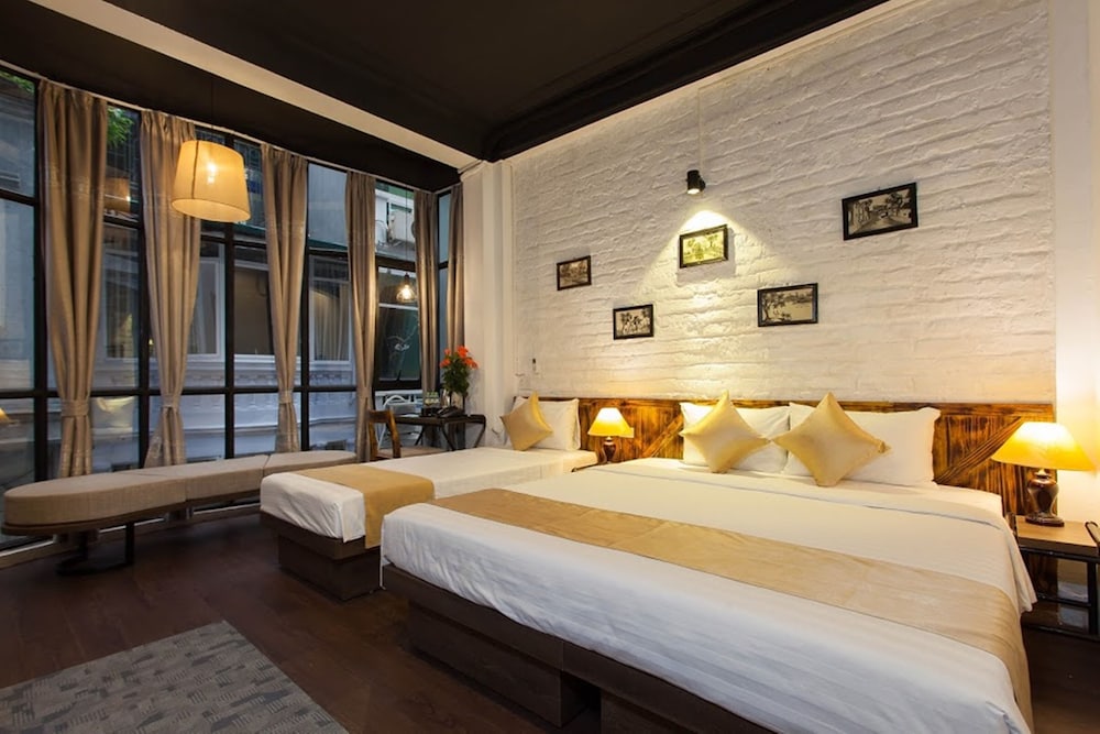 Luxury Backpackers 21/49