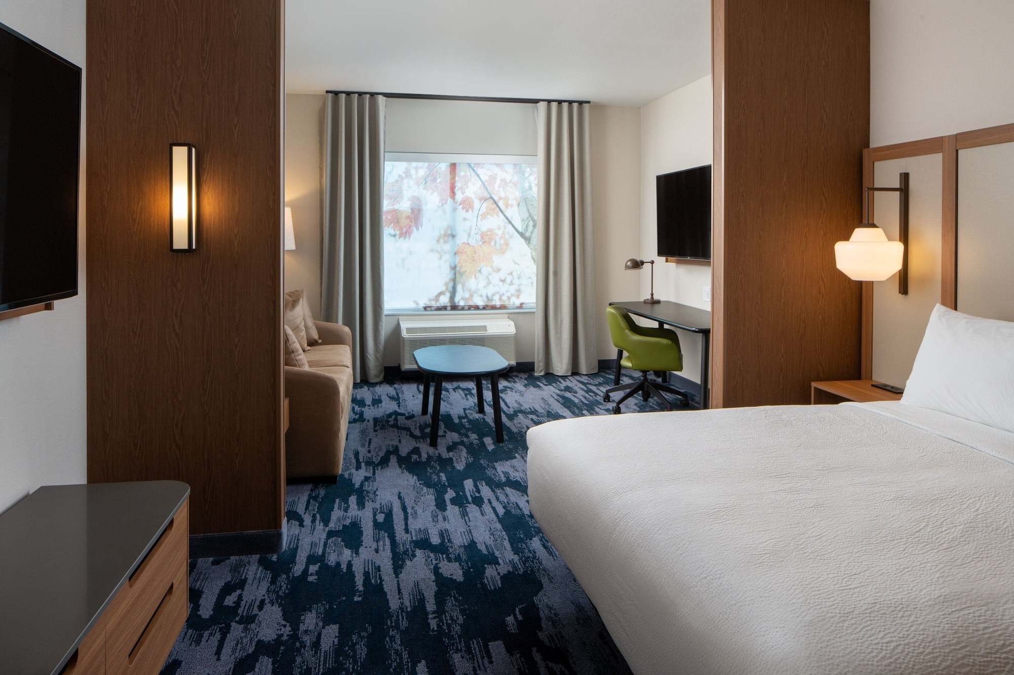 Studio, Suite, King Bed, Sofa