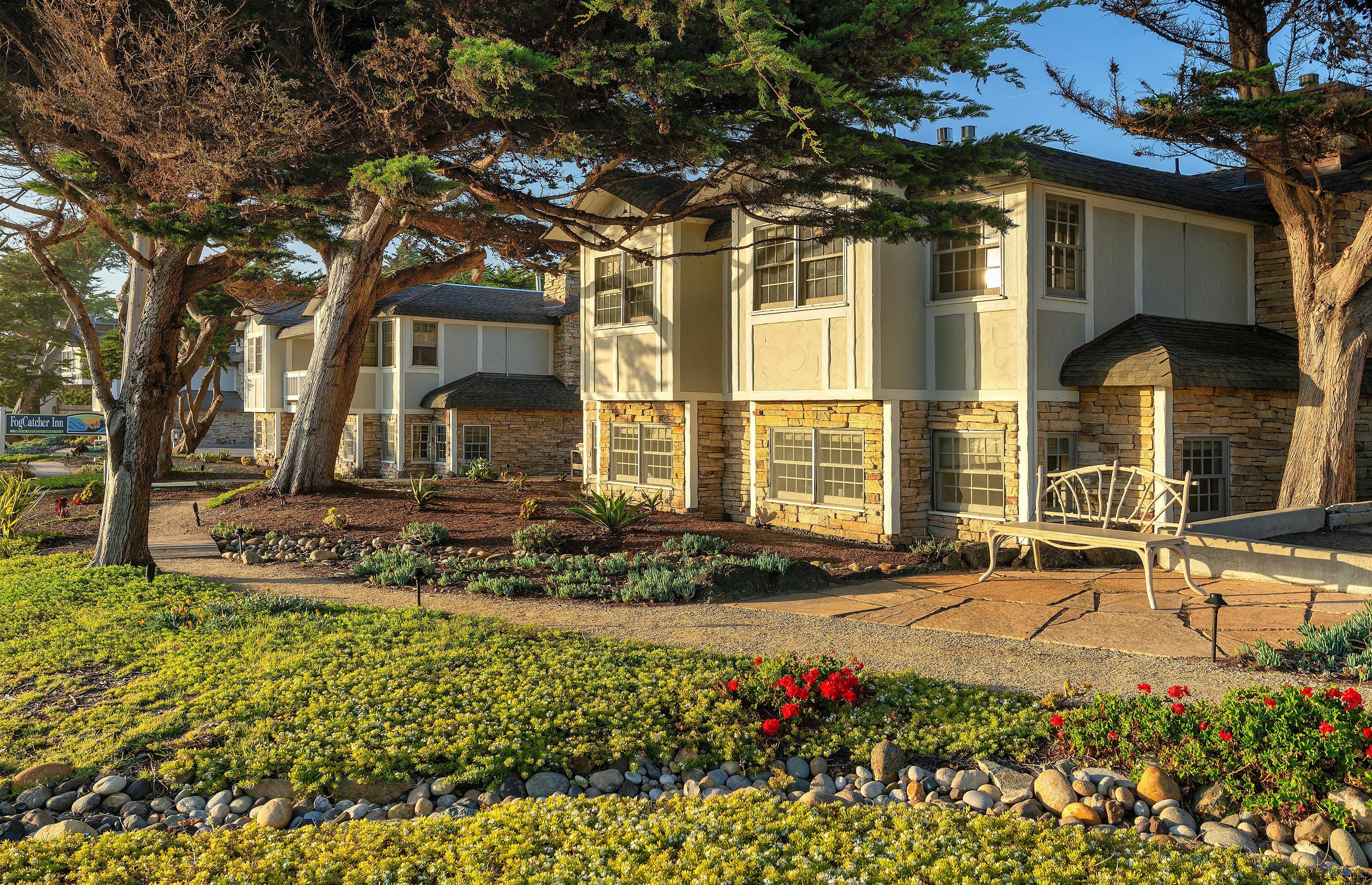 FogCatcher Inn 46/47