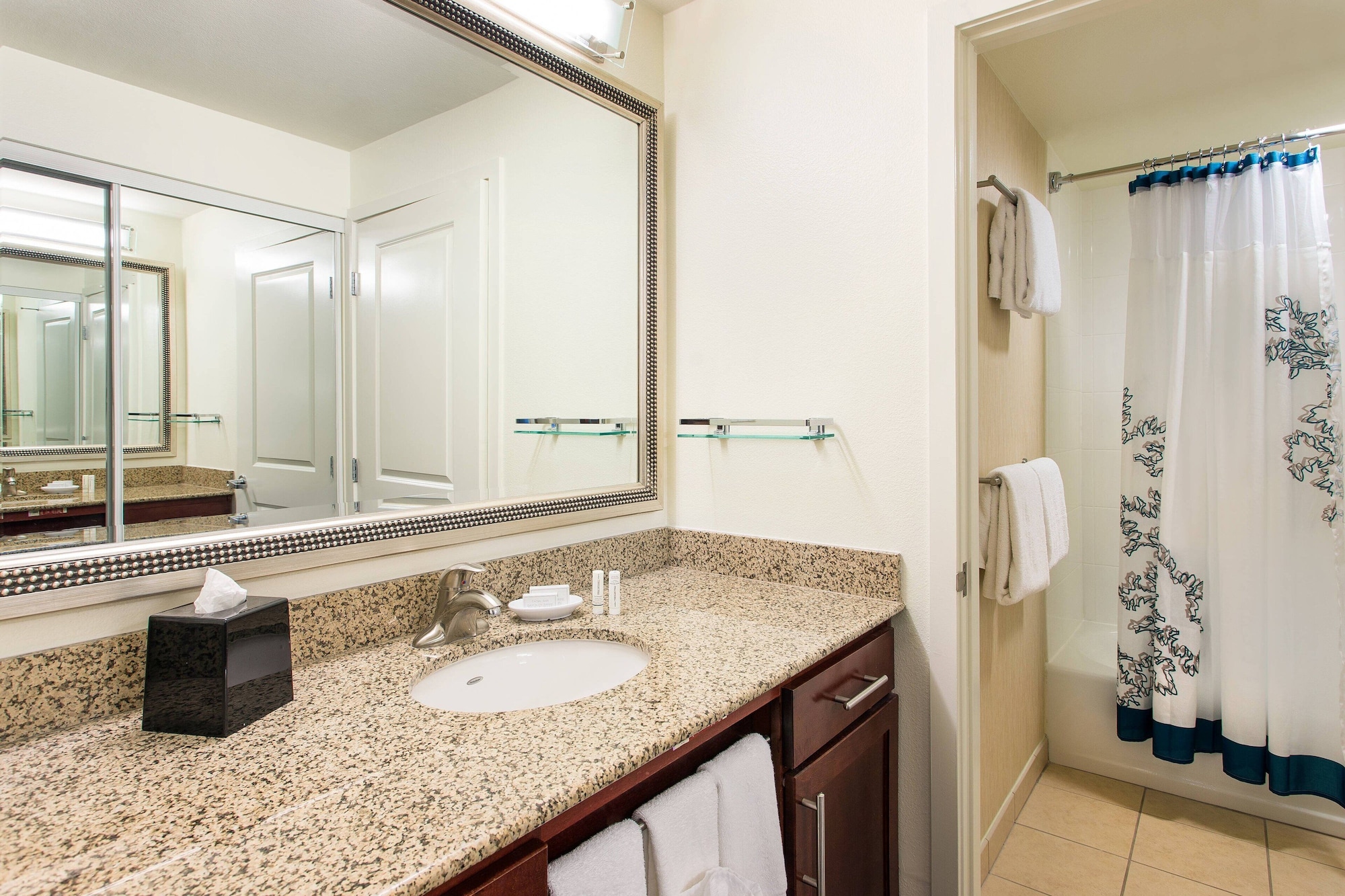 استوديو بسرير كينج مع أريكة لذوي الإعاقة، Residence Inn San Diego Oceanside 3/5