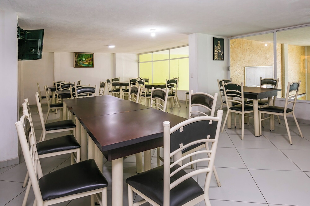 Capital O Hotel Victoria Morelia 44/55