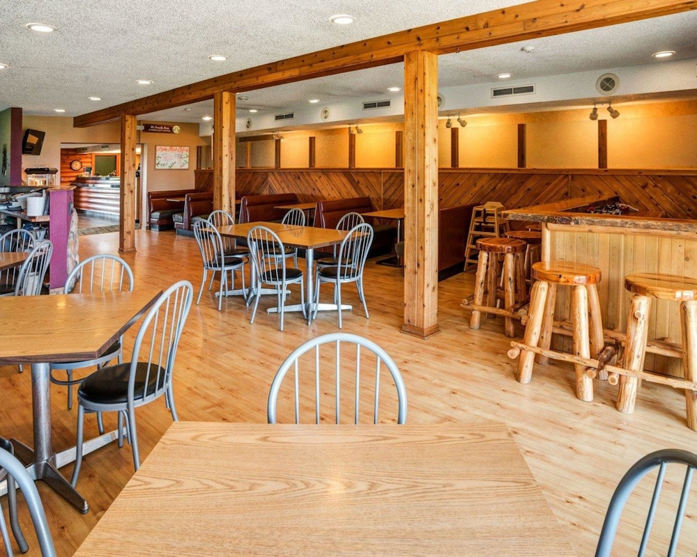 Quality Inn Ashland Lake Superior 36/49