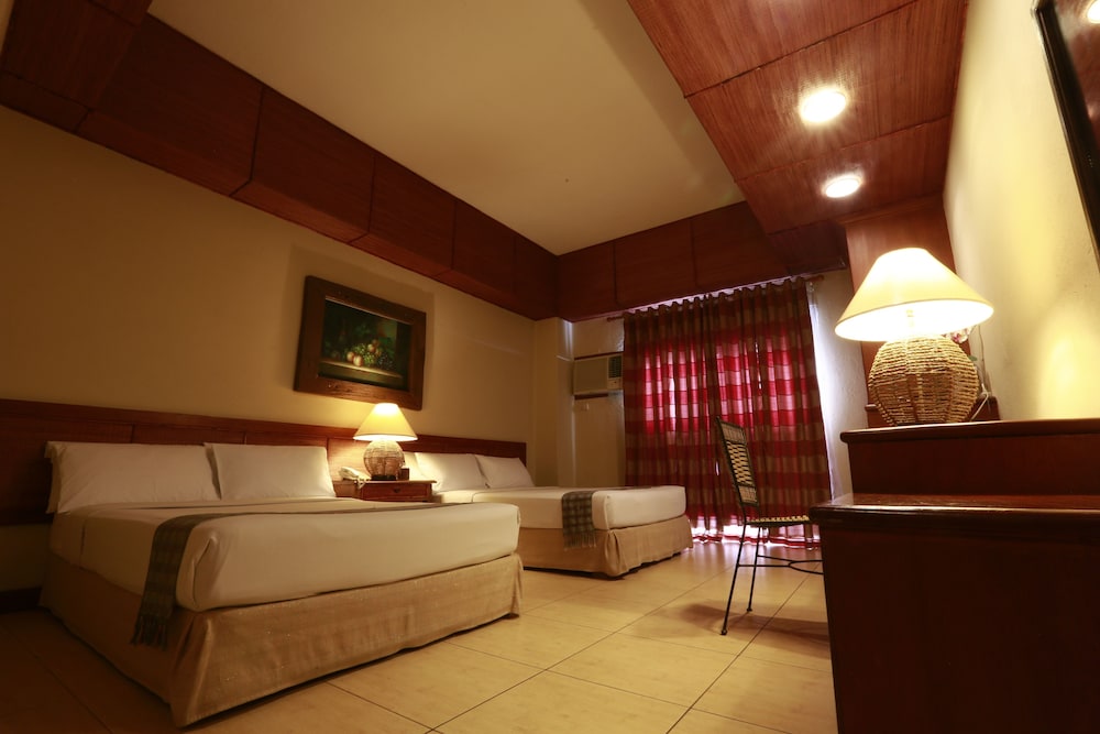 Java Hotel 38/75