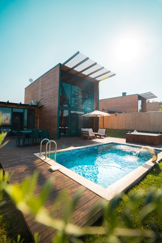 Stay In Sapanca 38/39
