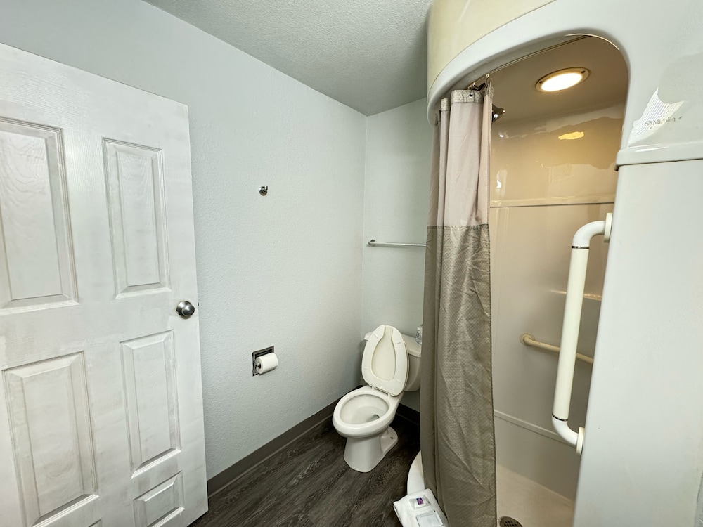 Motel6 Casper, WY 57/63