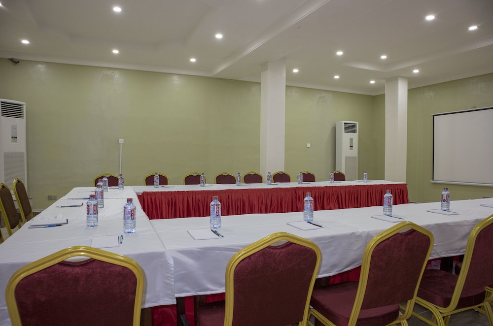 Villa Angelia Hotel 31/36