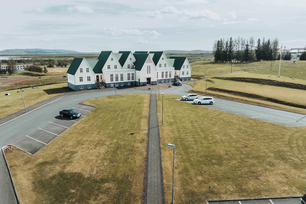 Heradsskolinn Historic Guesthouse 47/50