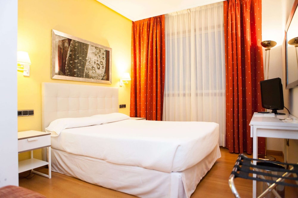Hotel Sercotel Tres Luces 14/62
