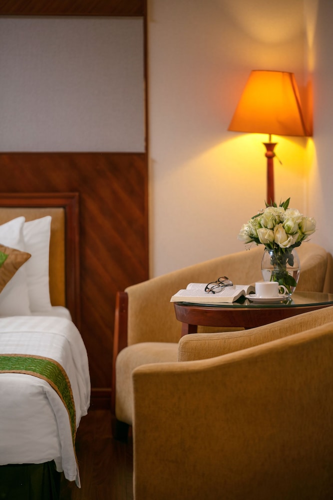 Emerald Hotel Hanoi 26/72