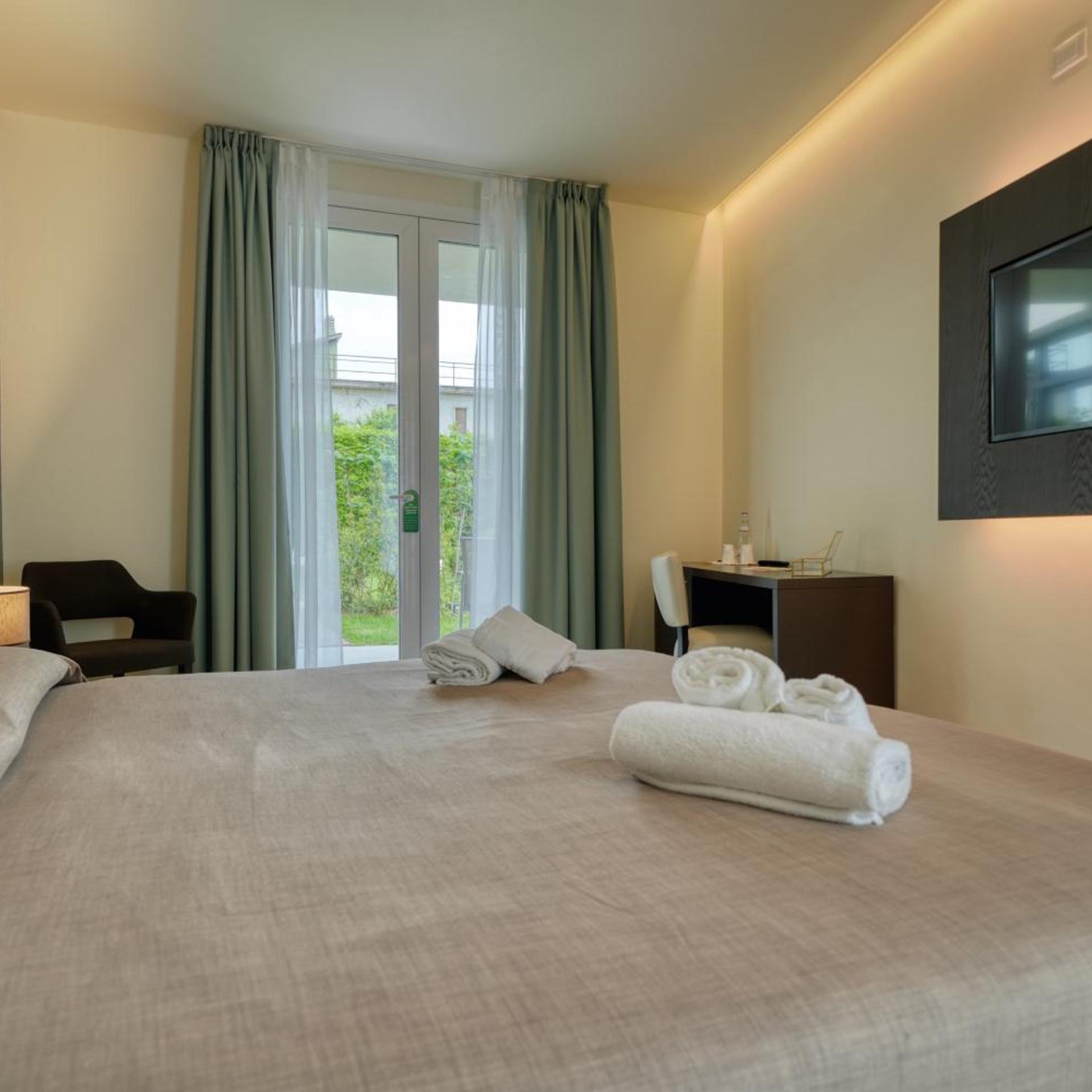 Standard, Double or Twin Bed, Private Garden, Annex