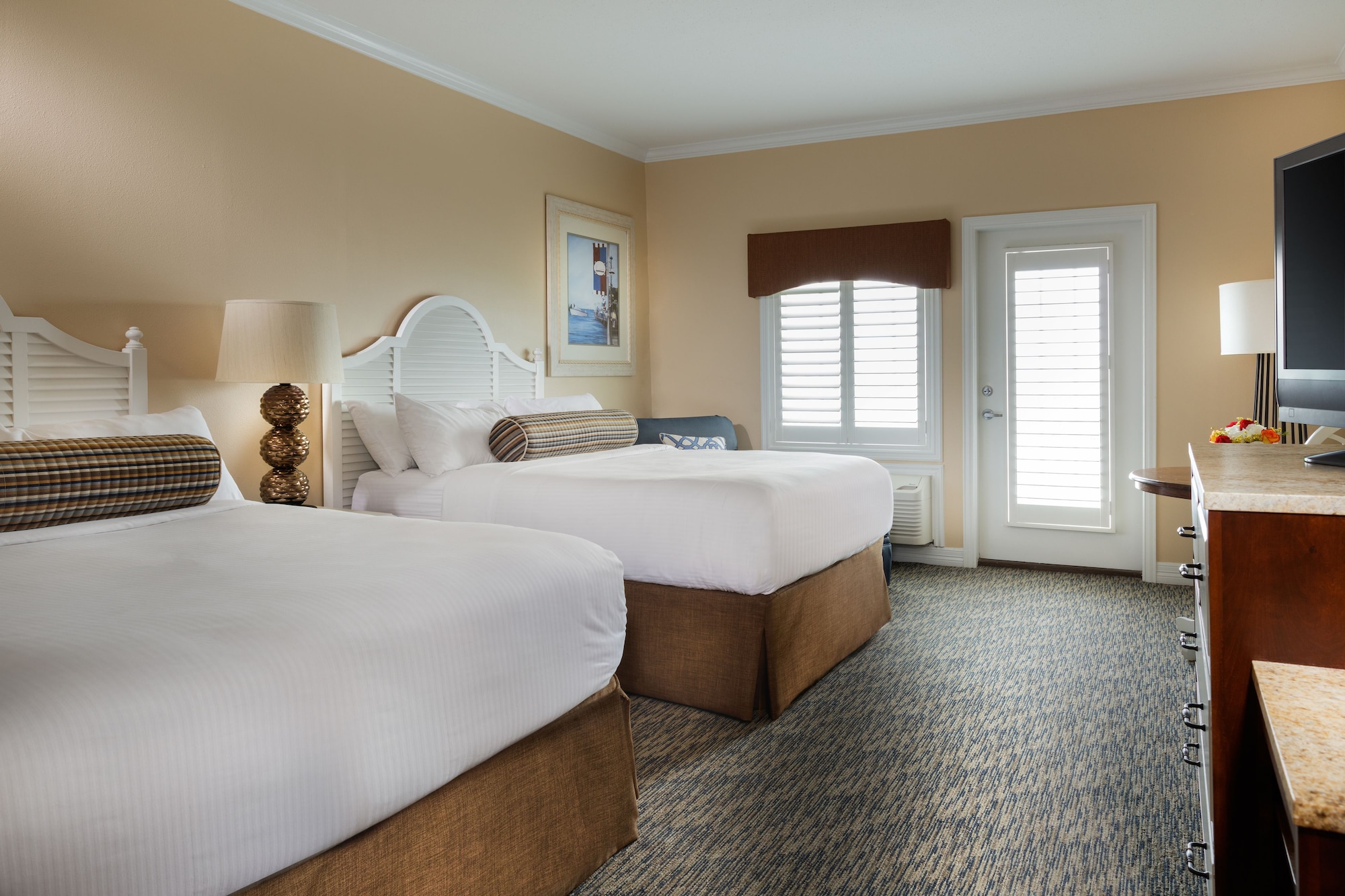 Standard, 2 Queen Beds, Bay View