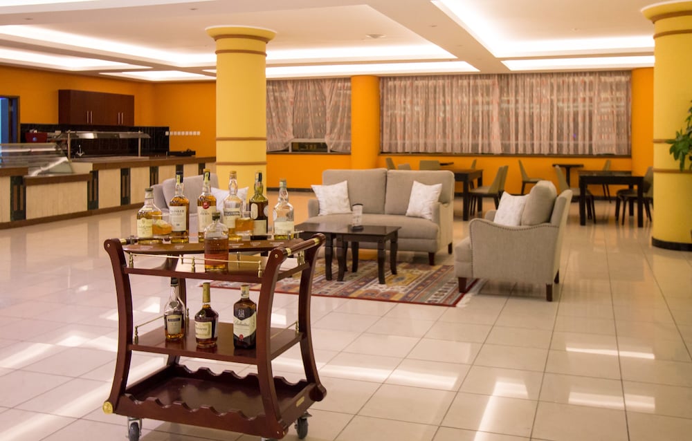 Panari Hotel 61/72