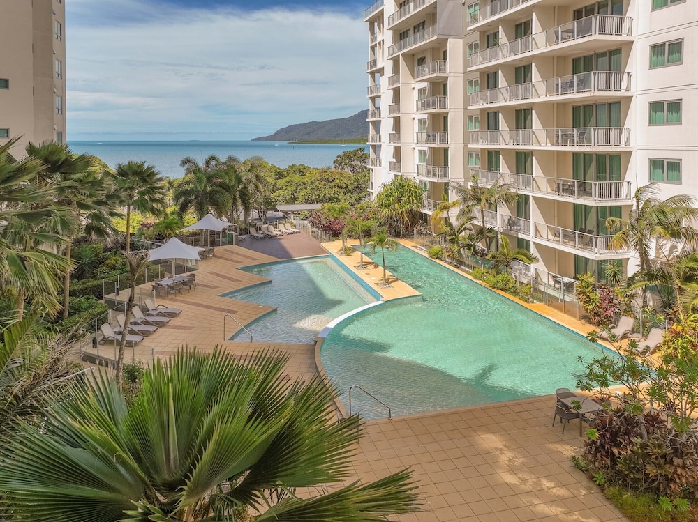 Mantra Trilogy Cairns 67/70