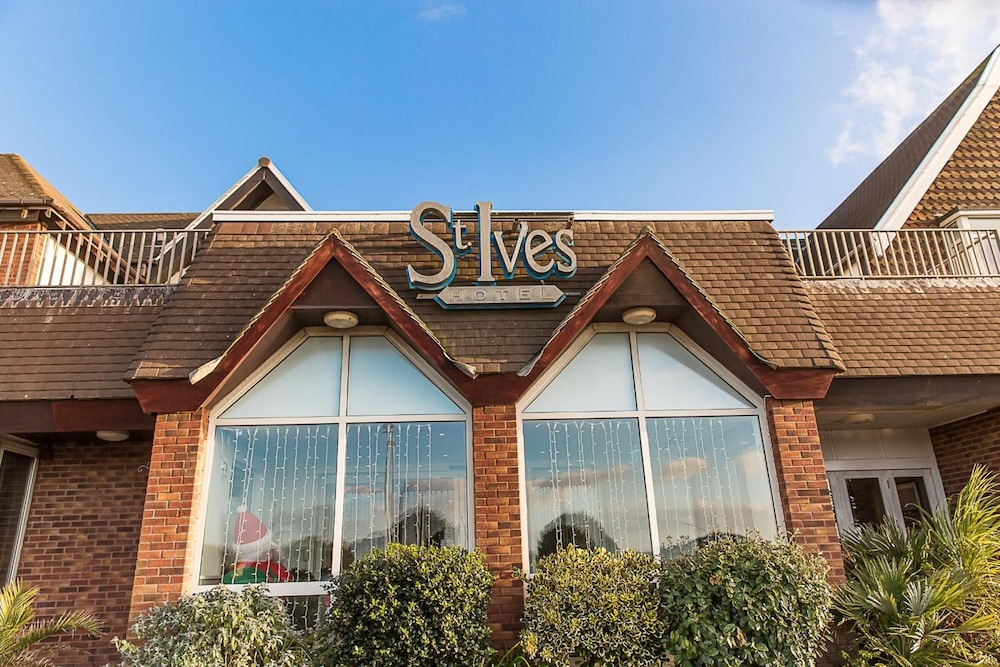 St. Ives Hotel 2/50