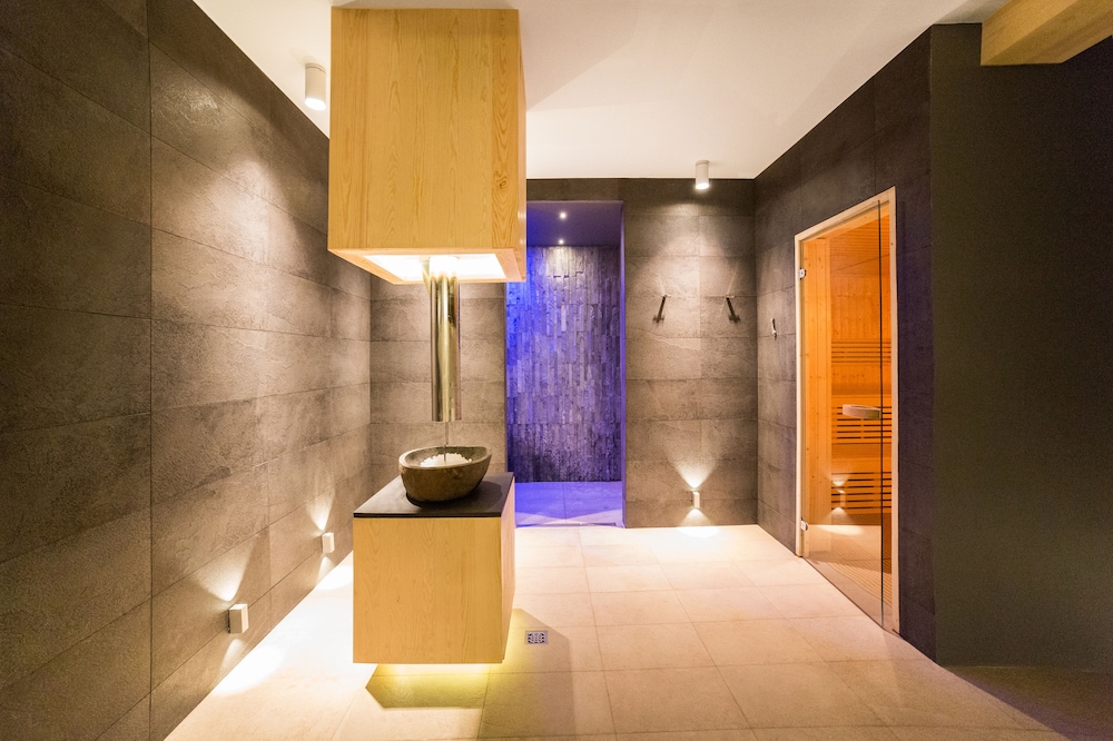Hotel Villa Park Med Spa 17/58