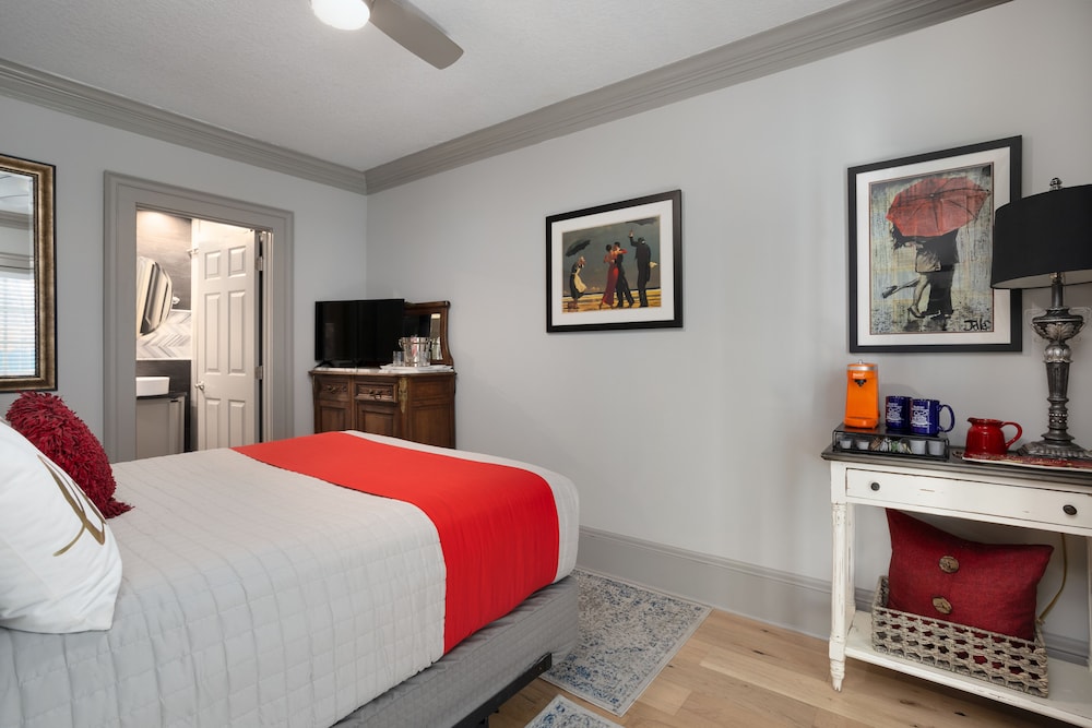 Bayfront Westcott House Bed and Breakfast 9/50