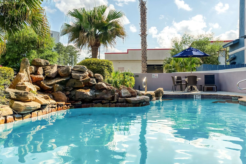 Comfort Inn & Suites Fm1960 Champions photo4