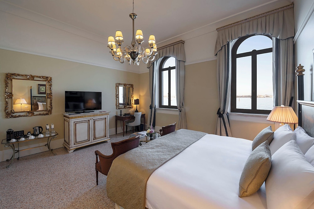 NAVIGANTE, JUNIOR SUITE