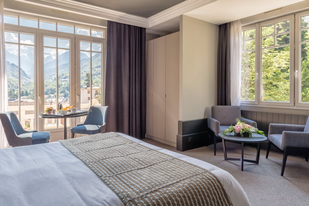 Golf Hotel 20/50