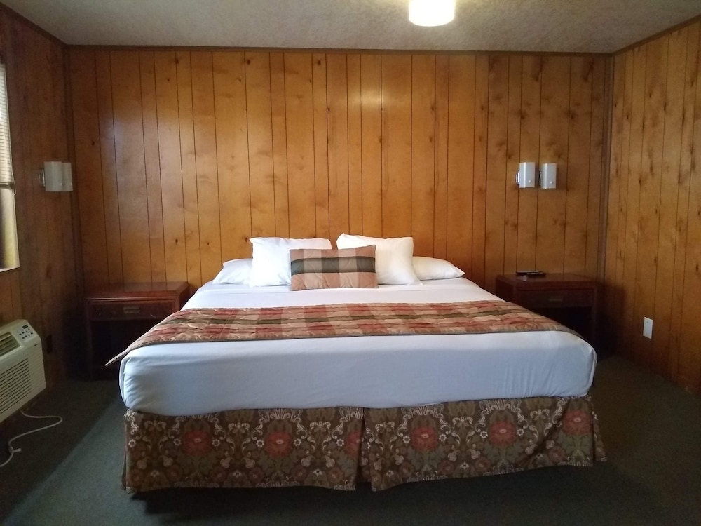 The Orca Inn 29/71