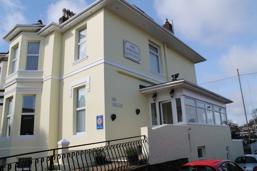 The Ashleigh Guesthouse 3/100