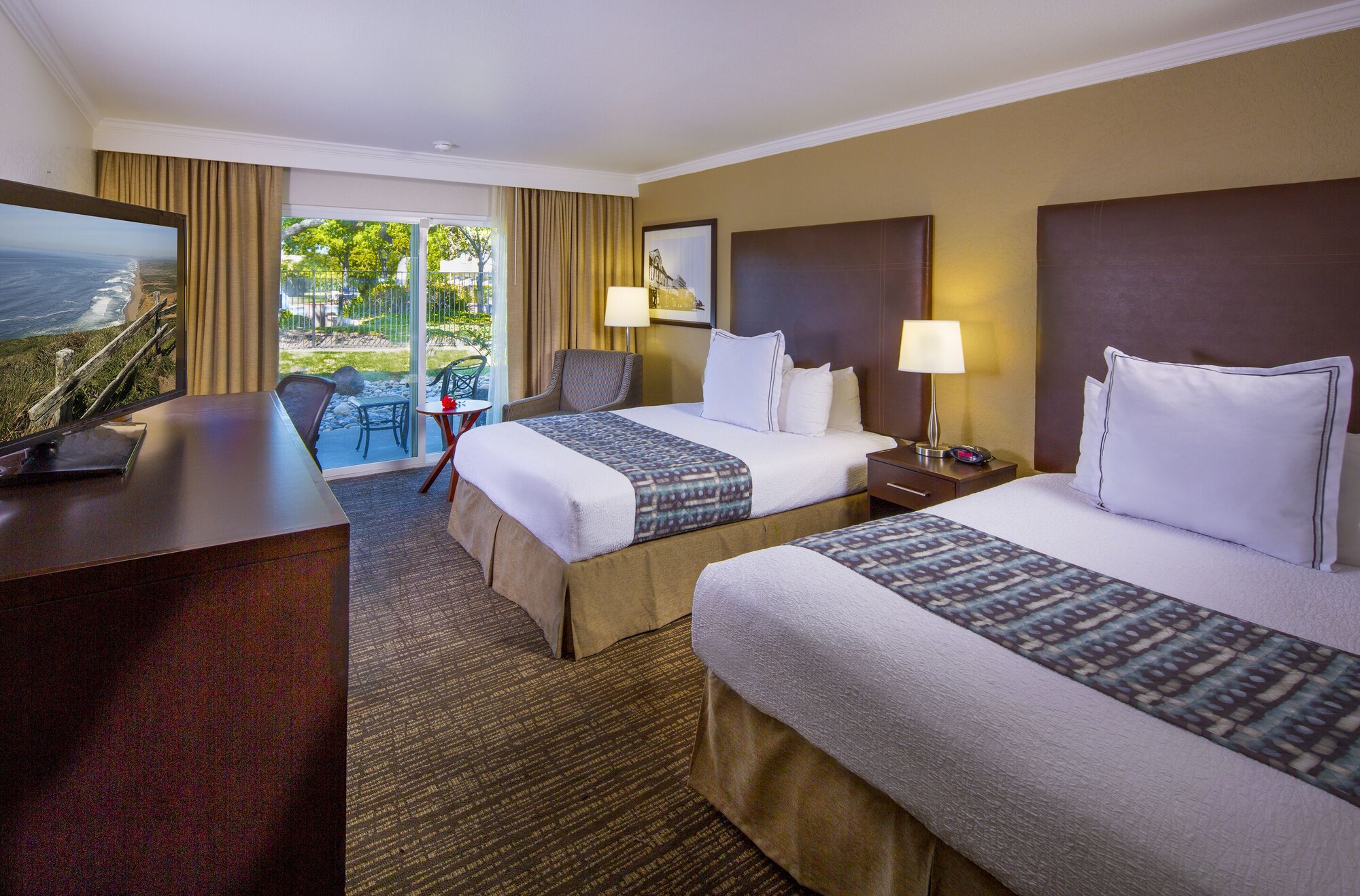 Standard, 2 Queen Beds, Accessible