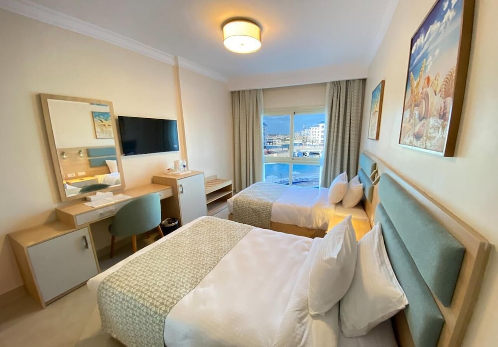 Azur One Eleven – New Alamein 25/70
