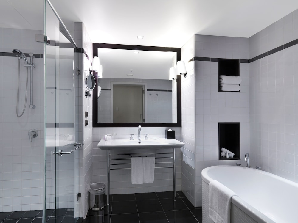 Amora Hotel Jamison Sydney 48/50